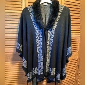 Jon & Anna Black & Grey Cape/Poncho w/Faux Fur Collar